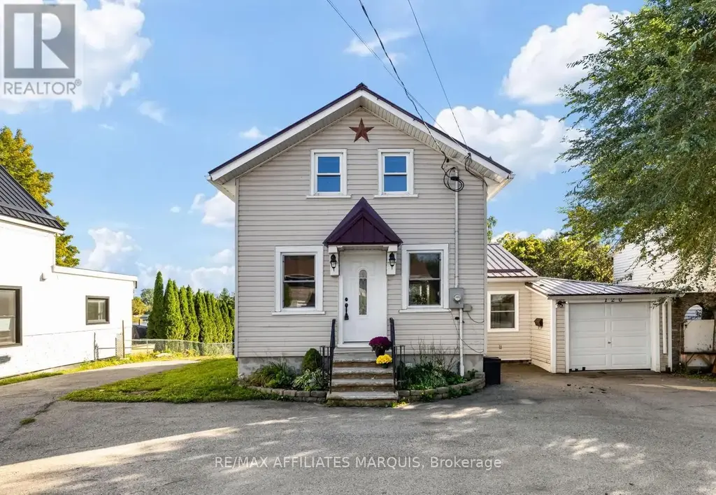 120 Queen Street, Smiths Falls