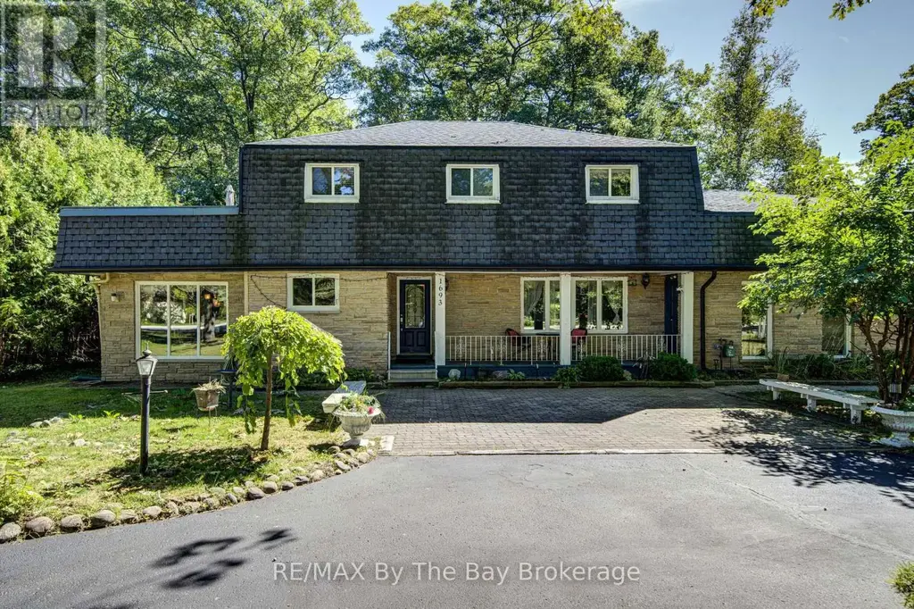 1693 River Road W, Wasaga Beach