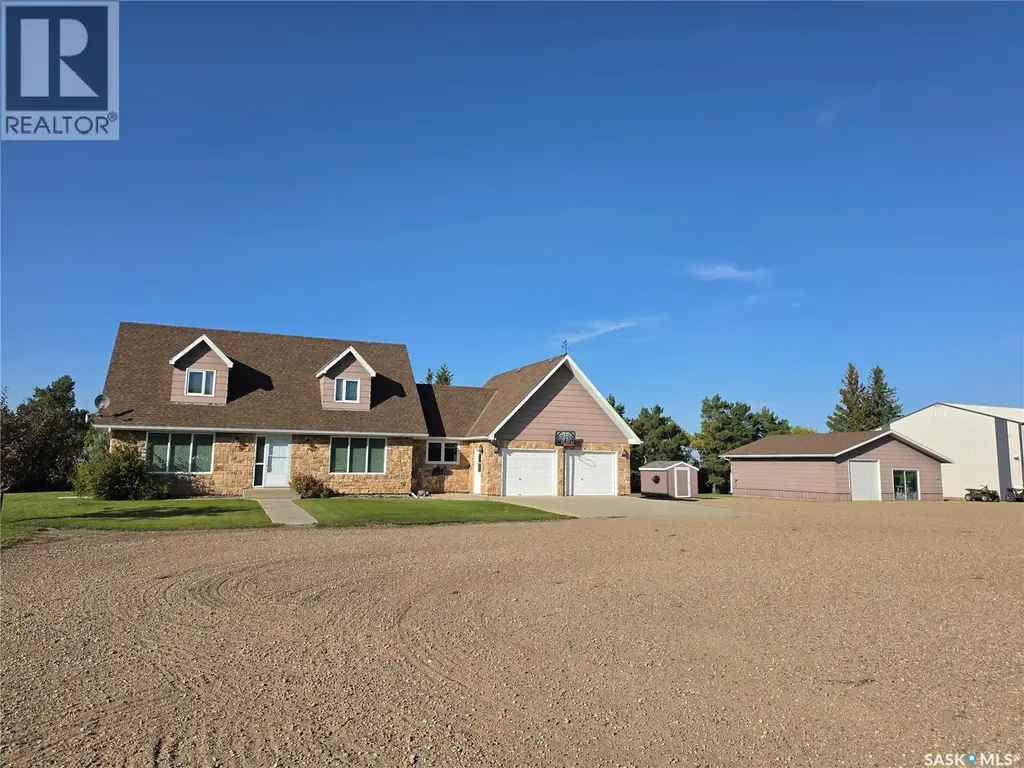 Lake Acreage, Round Valley Rm No. 410