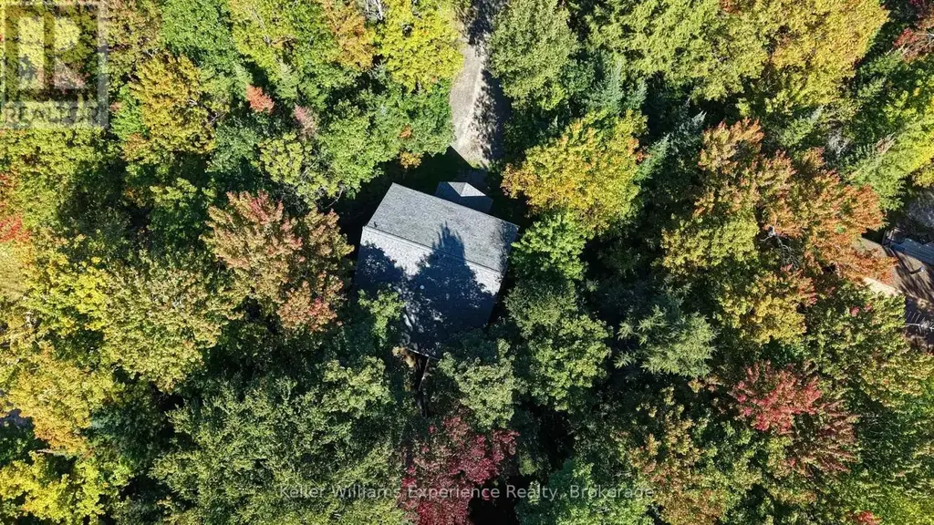 1077 Holiday Park Drive, Bracebridge (Macaulay)