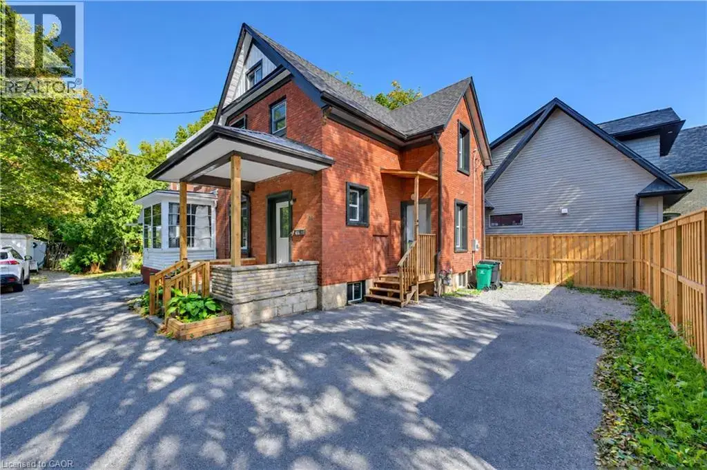 18 Miehm Place, Kitchener