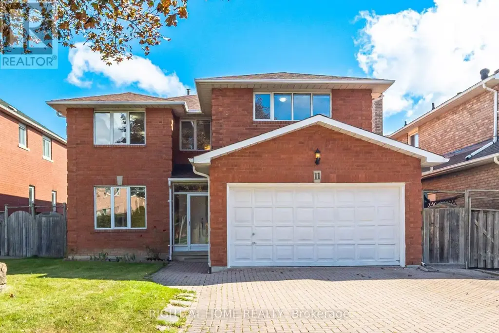 11 Lynda Mcneil Place, Markham (Middlefield)