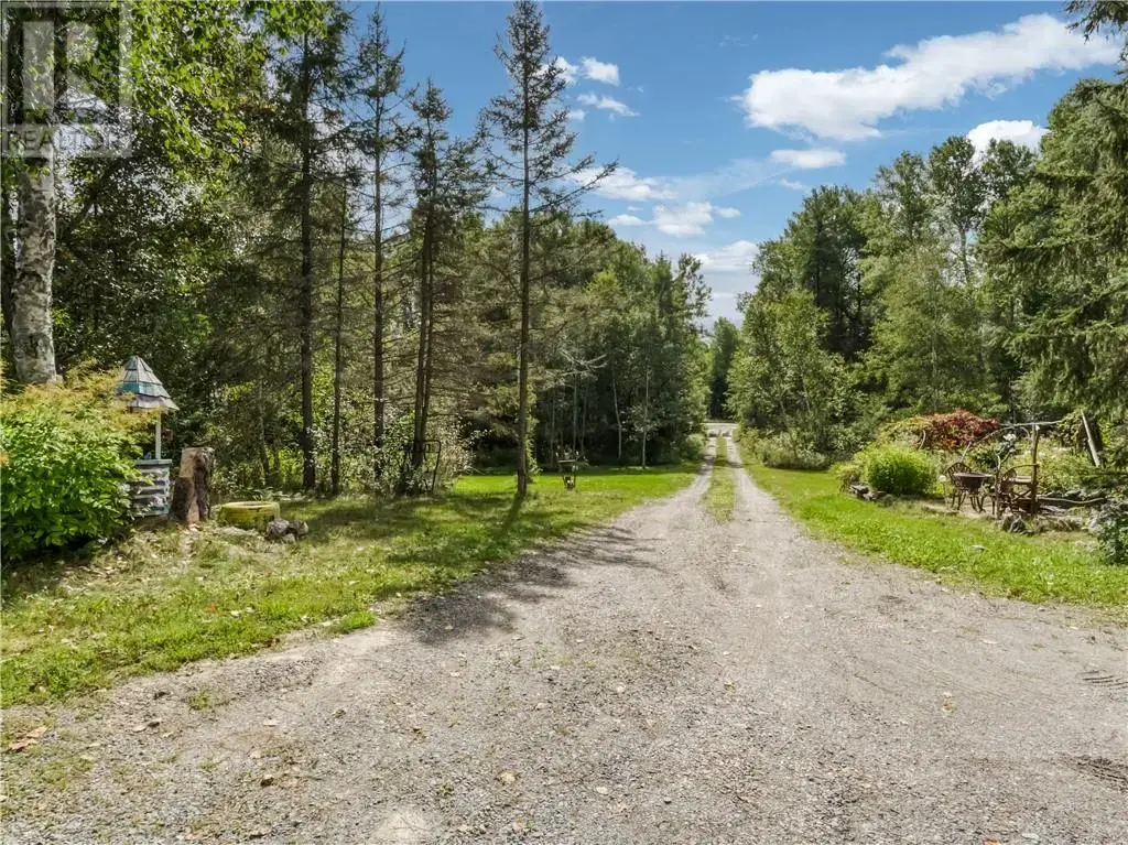 896 Red Deer Lake Road N, Wahnapitae