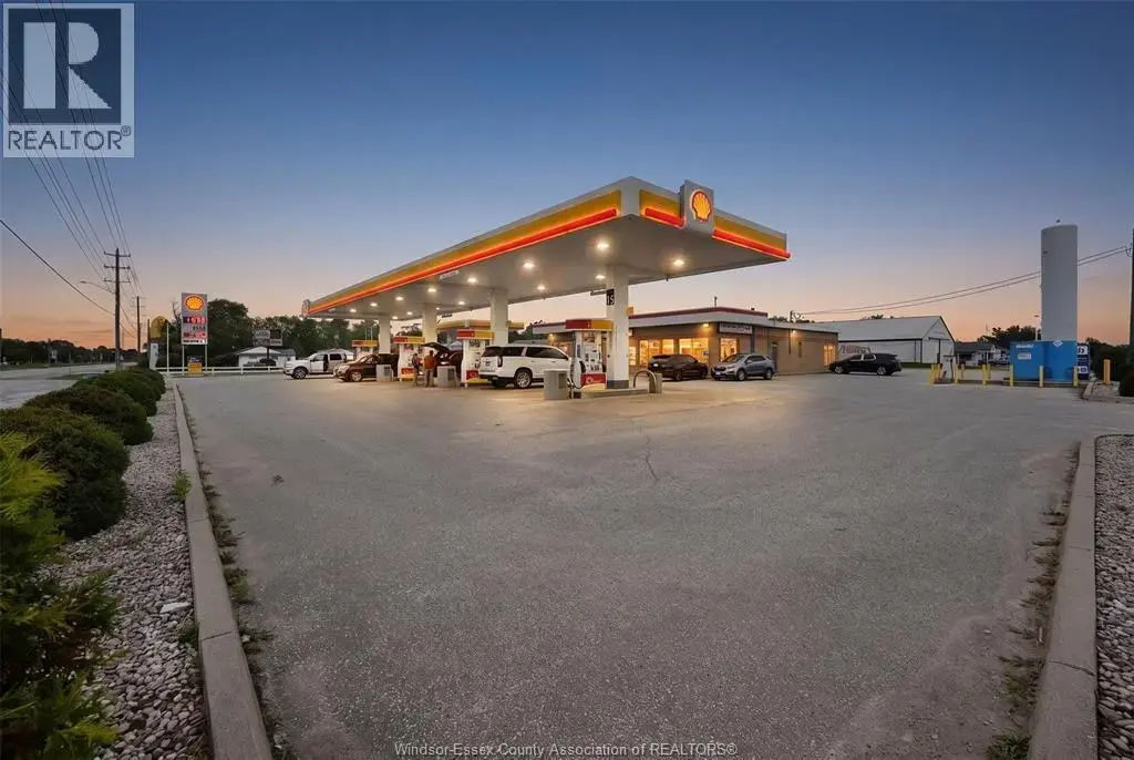 274 County Rd 42, Lakeshore