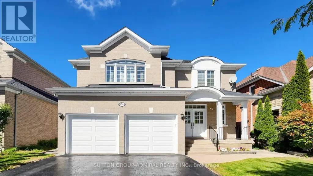 174 Canyon Hill Avenue, Richmond Hill (Westbrook)