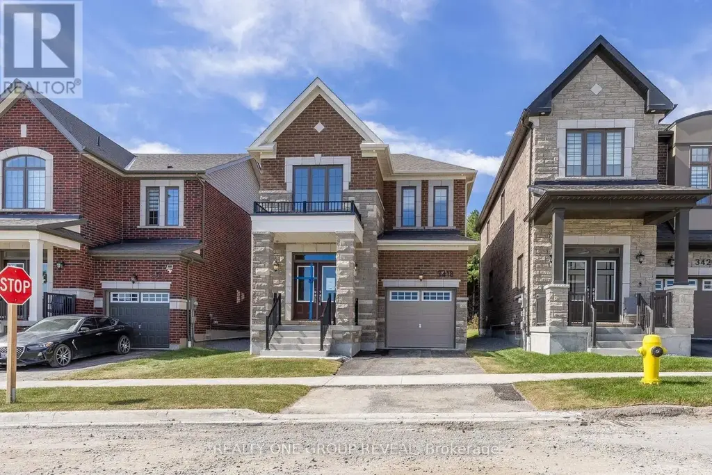 3418 Deepglade Path, Pickering