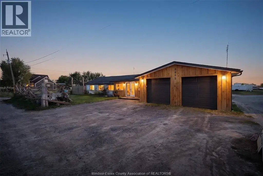 8865 Howard Avenue, LaSalle