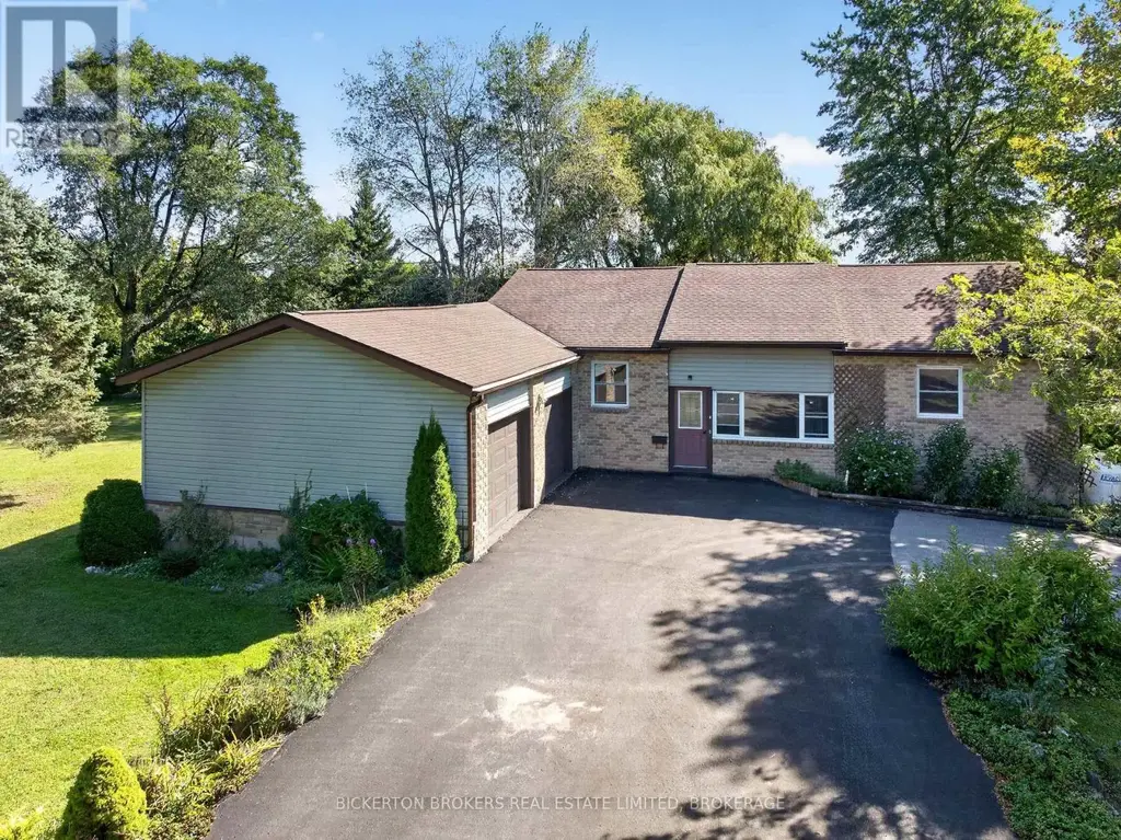 41 Ferguson Lane, Front of Leeds & Seeleys Bay