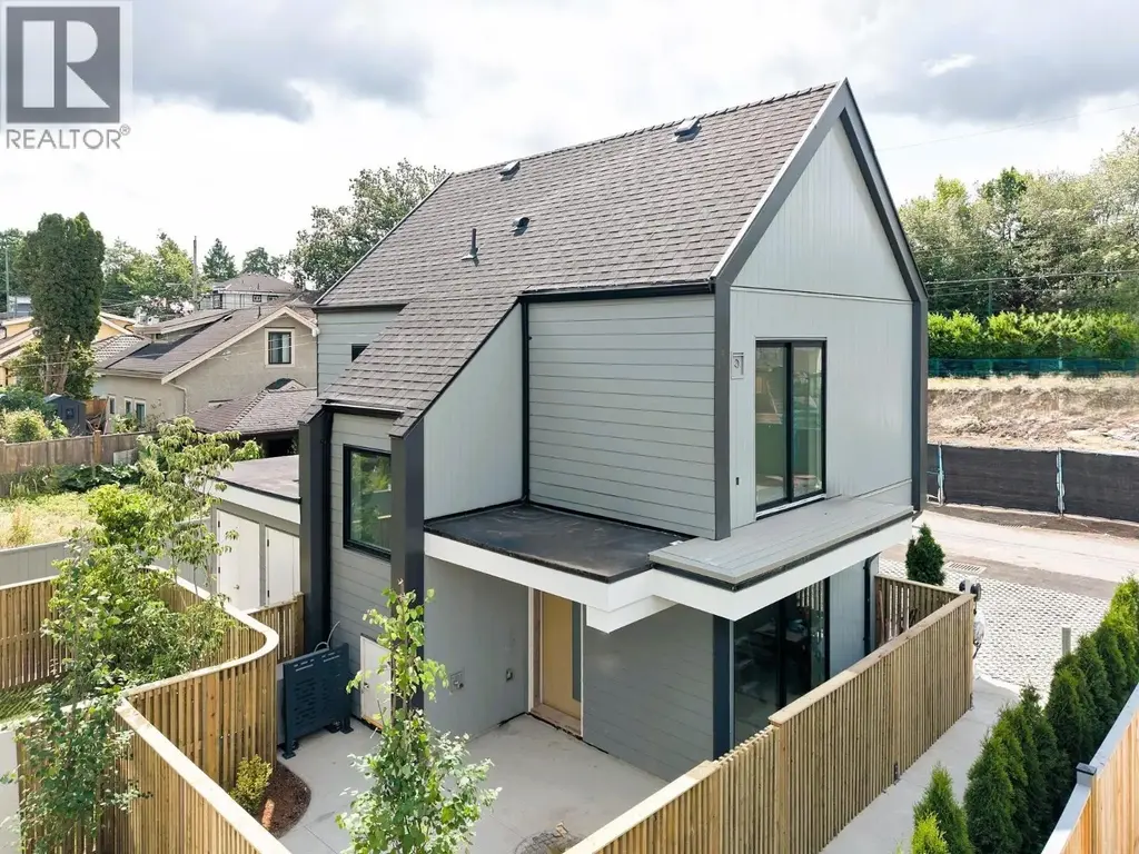 5 2240 E 40th Avenue, Vancouver