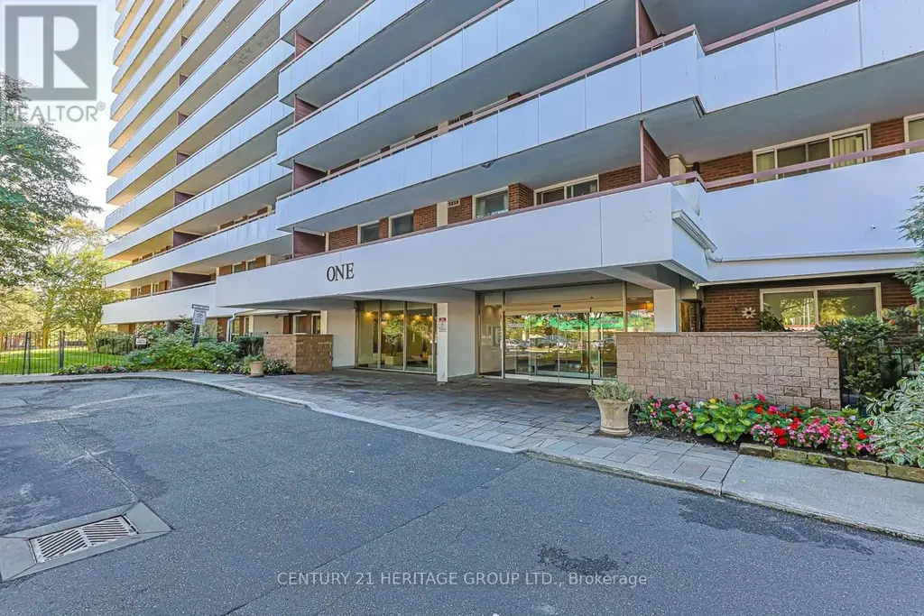502 - 1 Royal Orchard Boulevard, Markham (Royal Orchard)