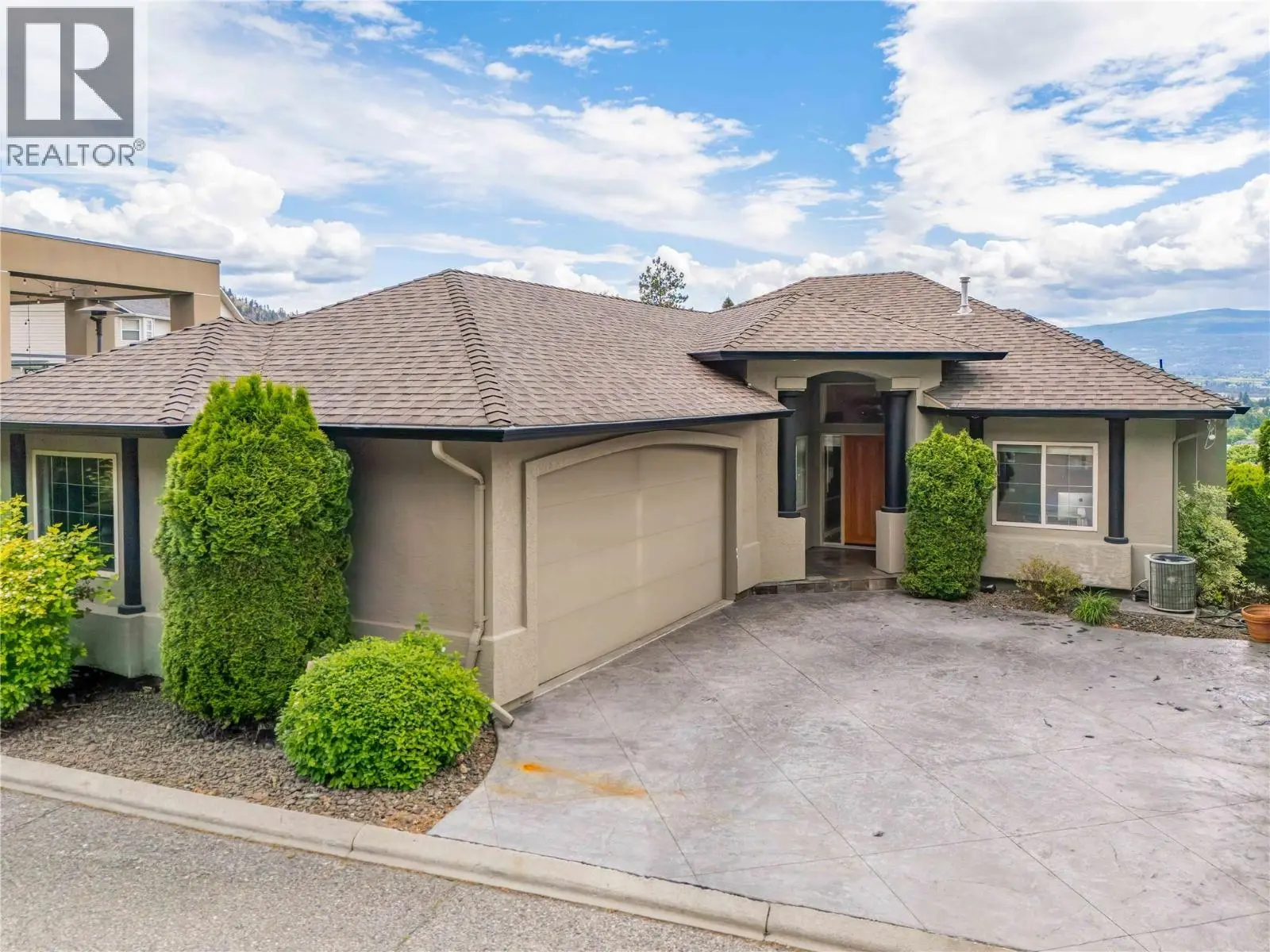 Photo of Listing #10402052