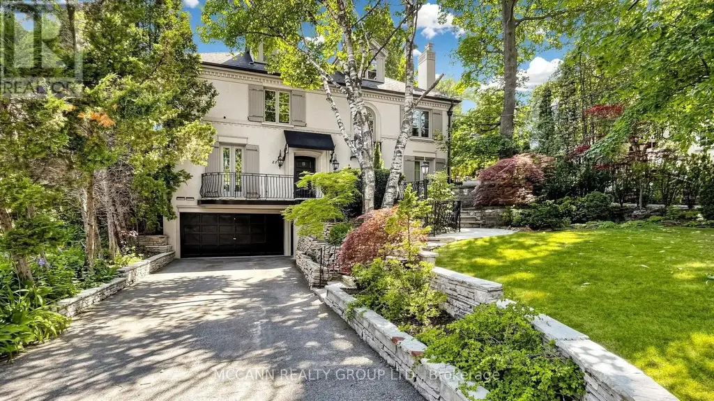 27 Strathgowan Crescent, Toronto (Lawrence Park South)