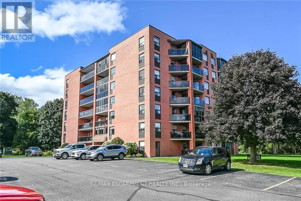 202 - 5 Mill Pond Court, Norfolk (Simcoe)