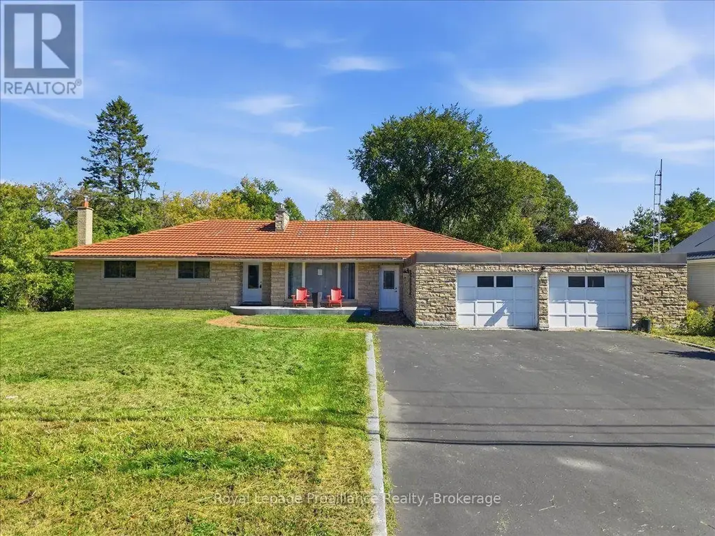 380 Ashley Street, Belleville (Belleville Ward)