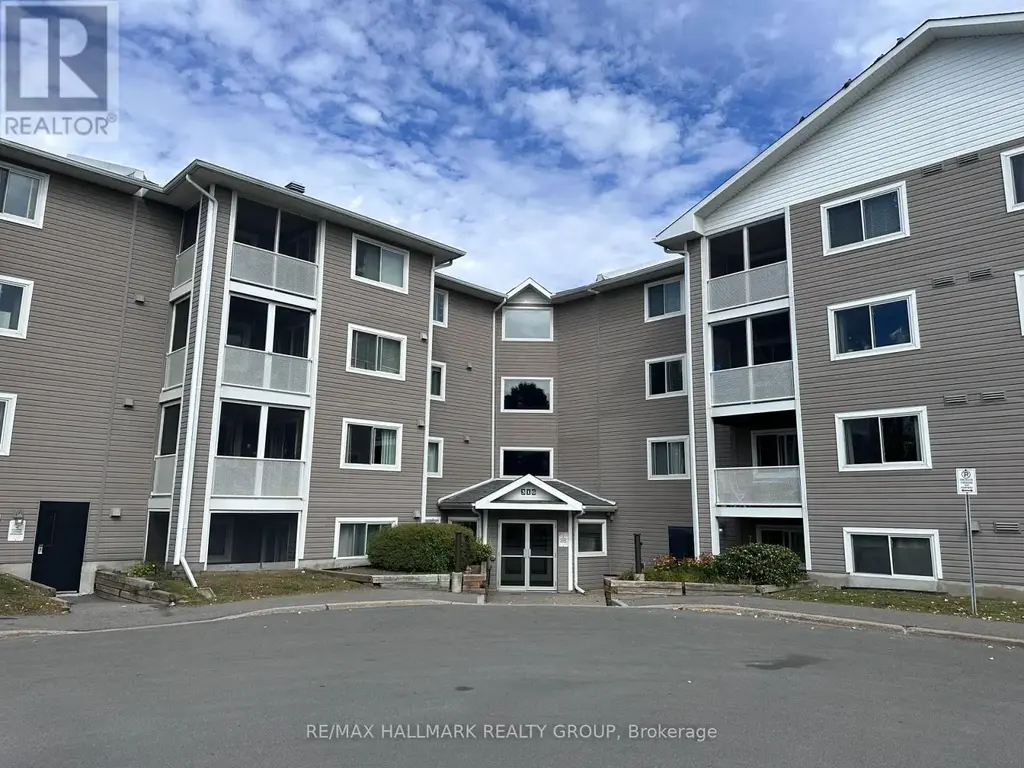 102 - 316 Lorry Greenberg Drive, Ottawa