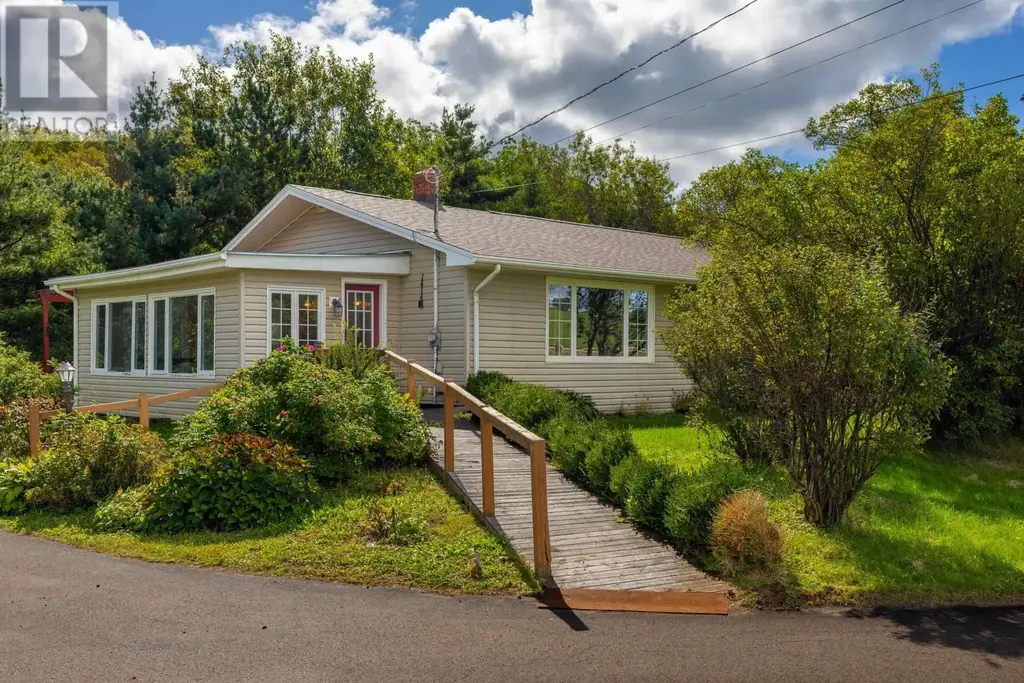 17591 Trans Canada Highway, Bonshaw