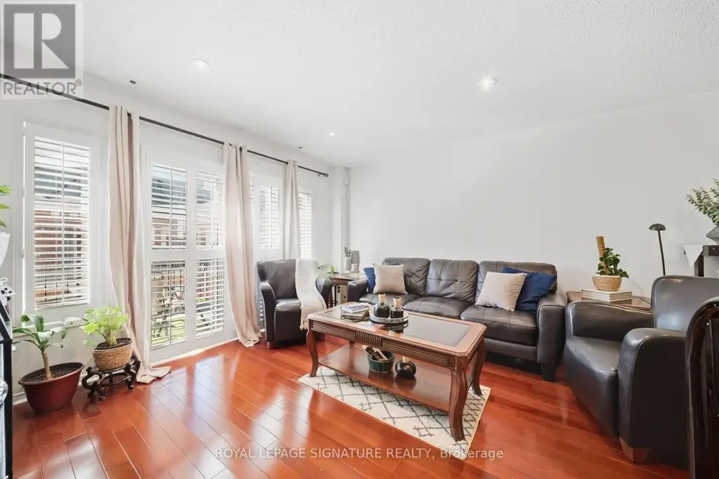 552 - 83 Mondeo Drive, Toronto (Dorset Park)