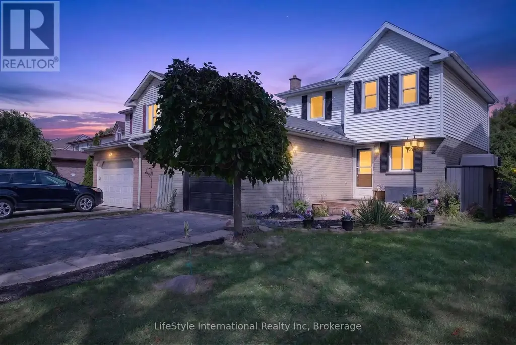 18 Camrose Court, Kitchener