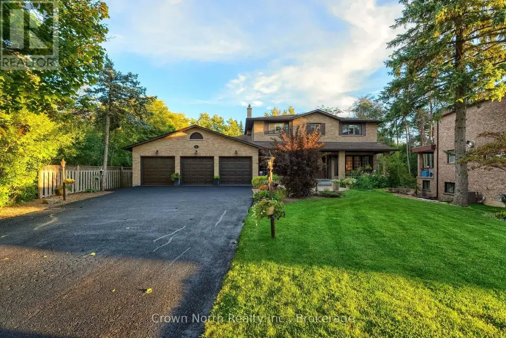 17 Black Willow Court, Richmond Hill (Oak Ridges)