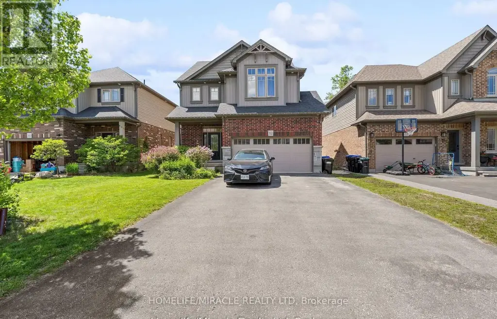 32 Carleton Trail, New Tecumseth (Beeton)