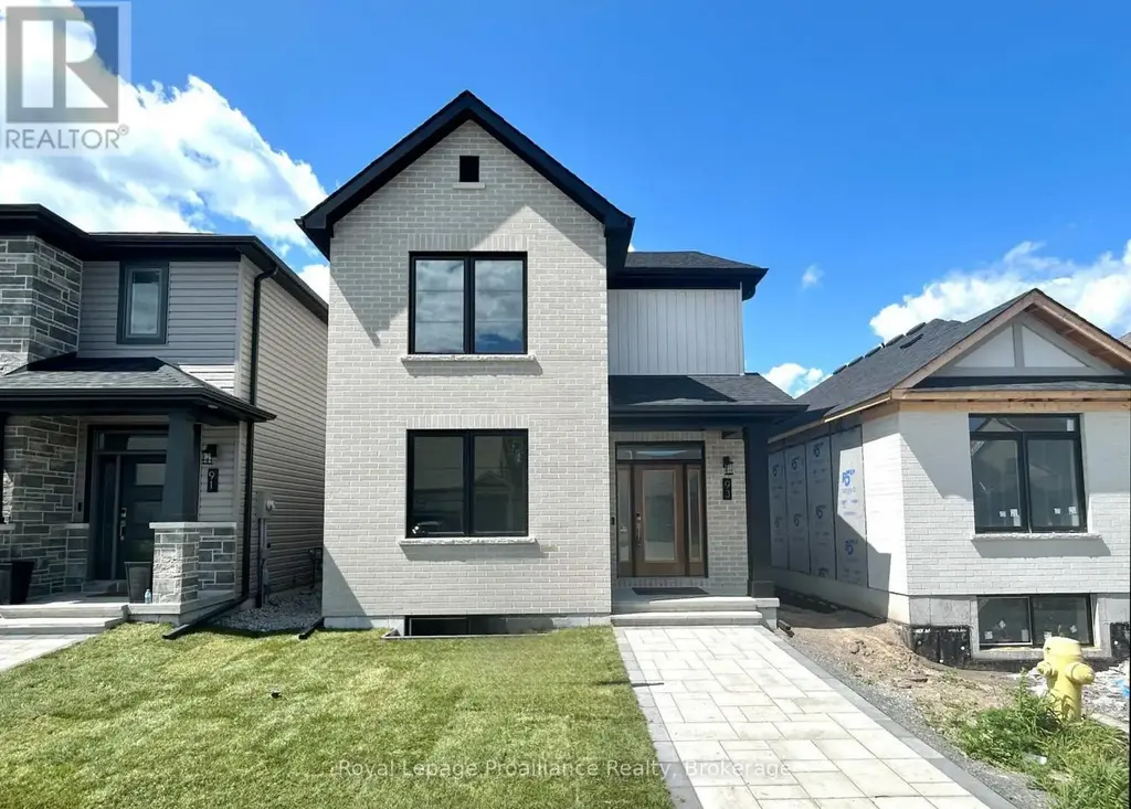 93 Athabaska Drive, Belleville (Thurlow Ward)