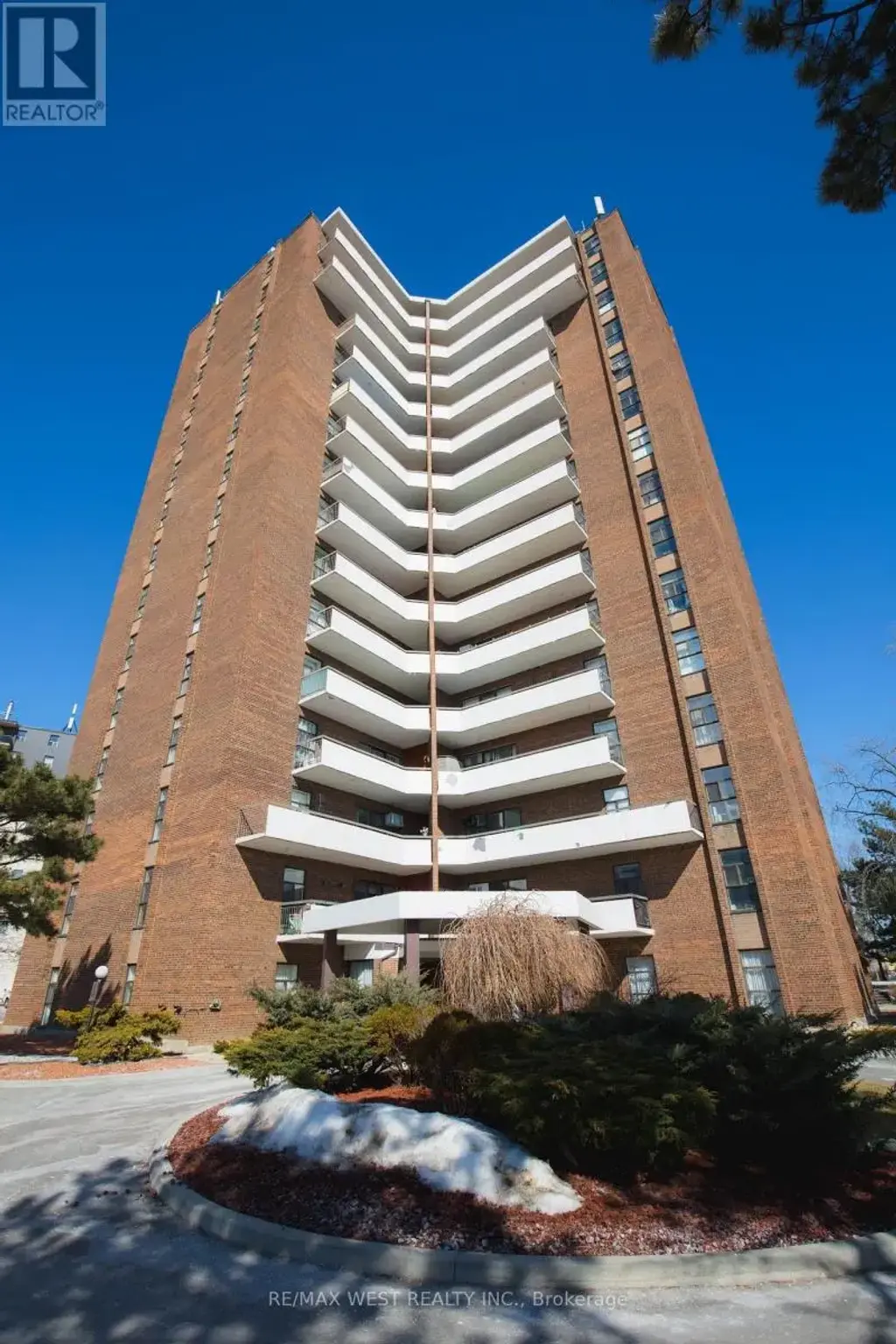 1503 - 3025 Queen Frederica Drive, Mississauga (Applewood)