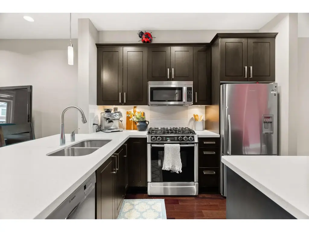 26 2689 Parkway Drive, Surrey