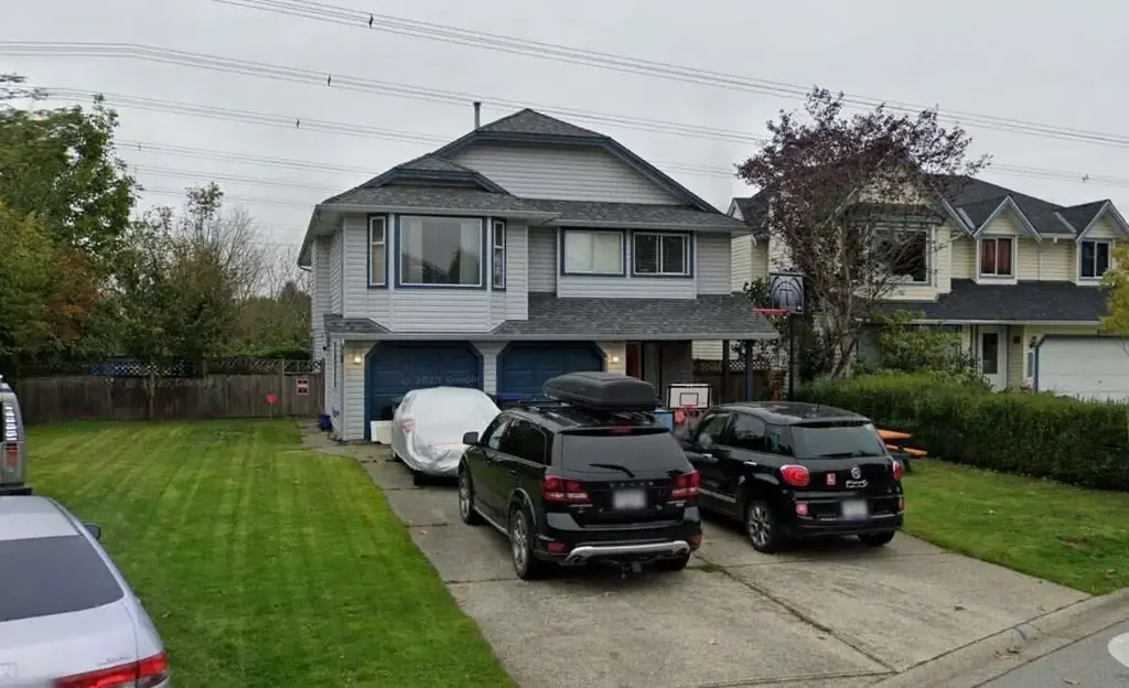 18622 59 Avenue, Surrey