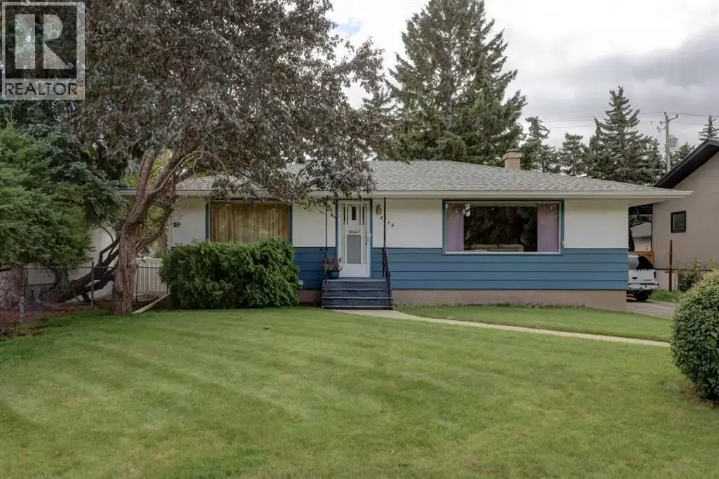 2119 Halifax Crescent Nw, Calgary