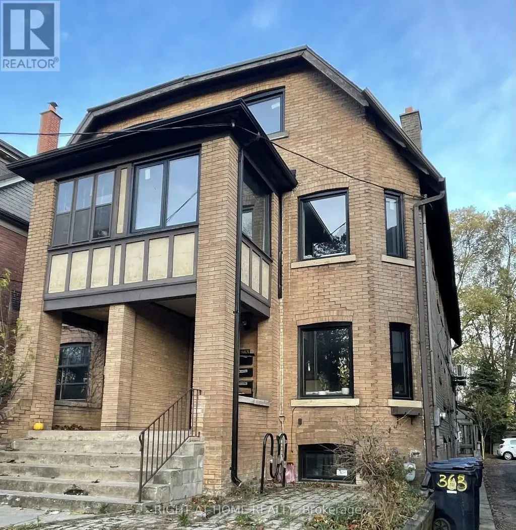 3 - 363 Parkside Drive, Toronto (High Park-Swansea)