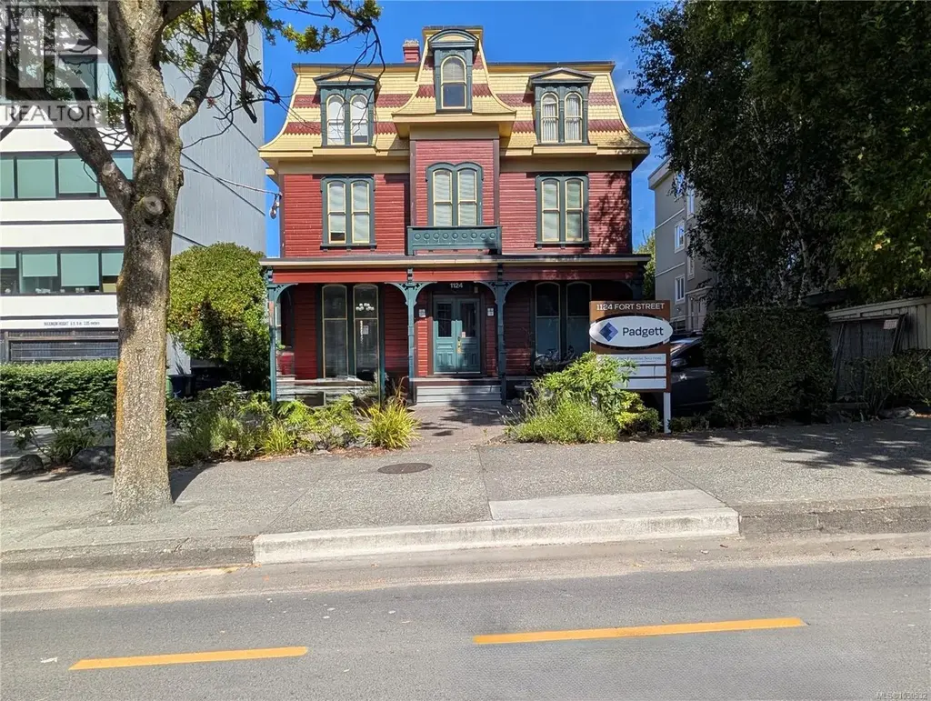 101 1124 Fort St, Victoria