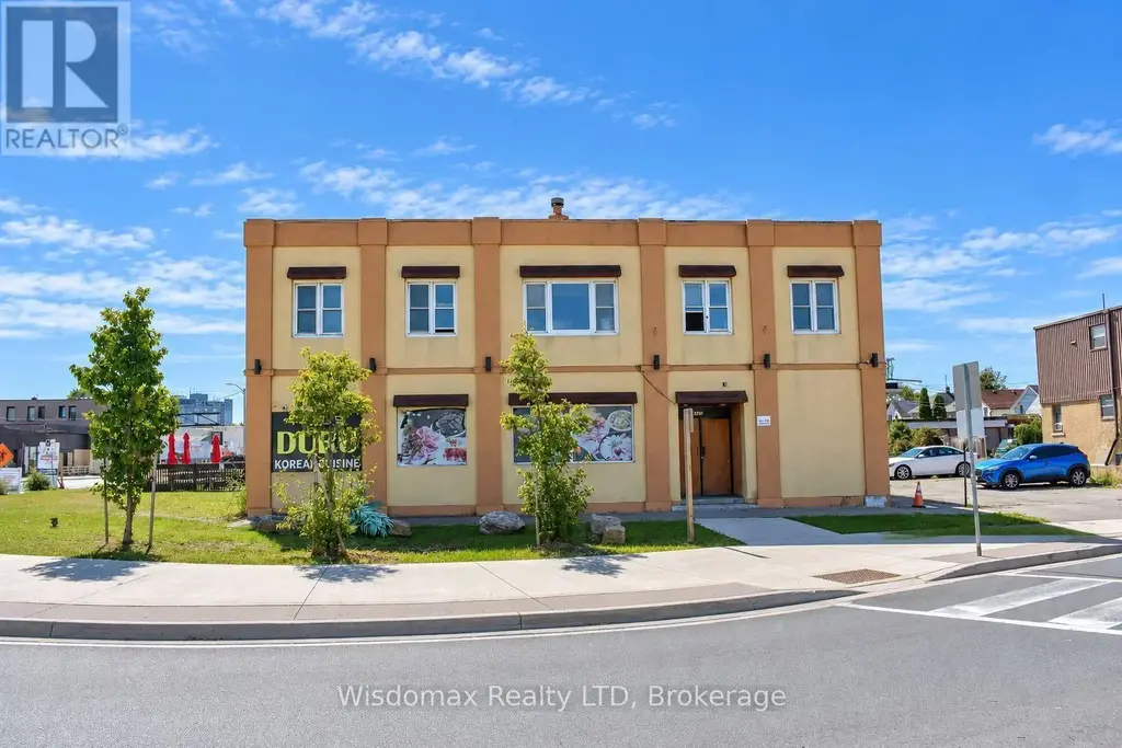 4816 Bridge Street, Niagara Falls (Cherrywood)