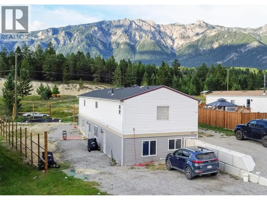 4811 Crescentwood Drive, Edgewater