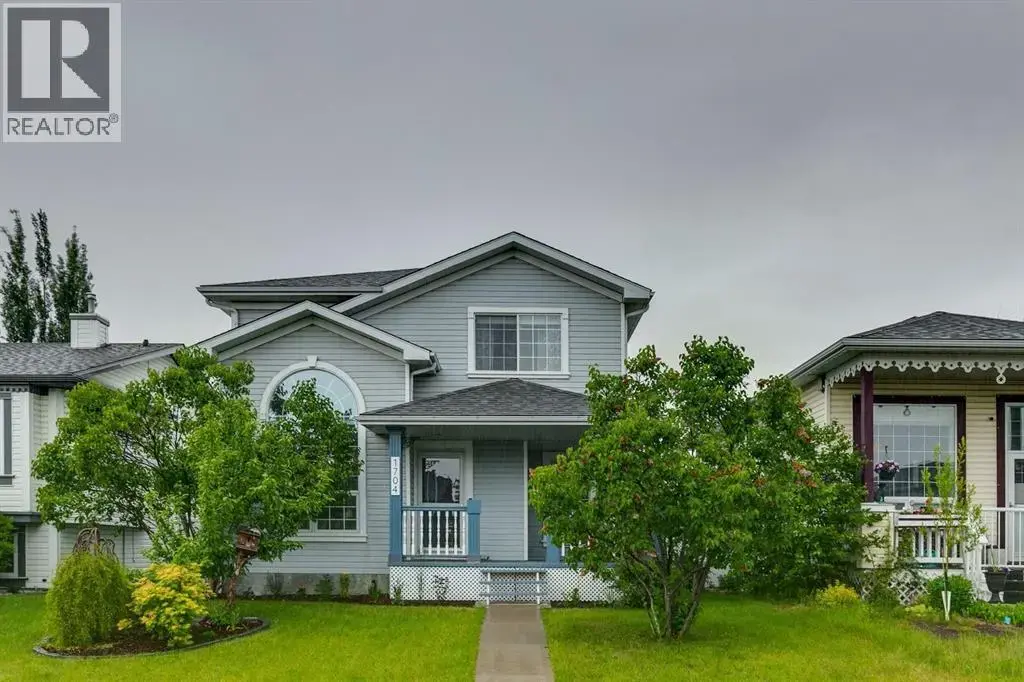 1704 Woodside Boulevard Nw, Airdrie