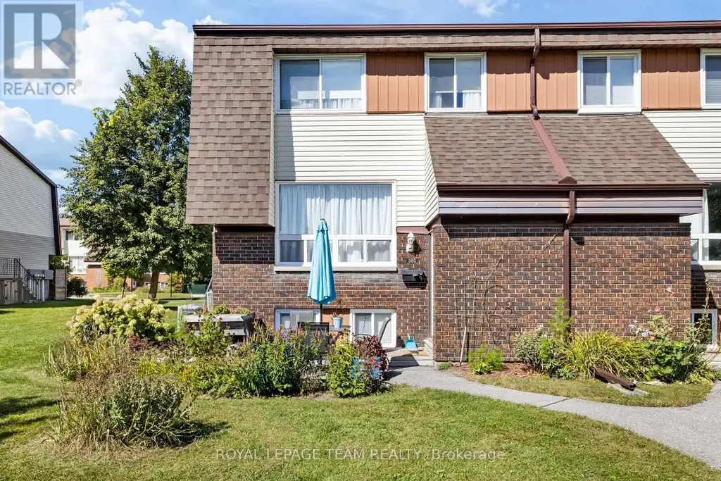 47 - 38 Woodvale, Ottawa