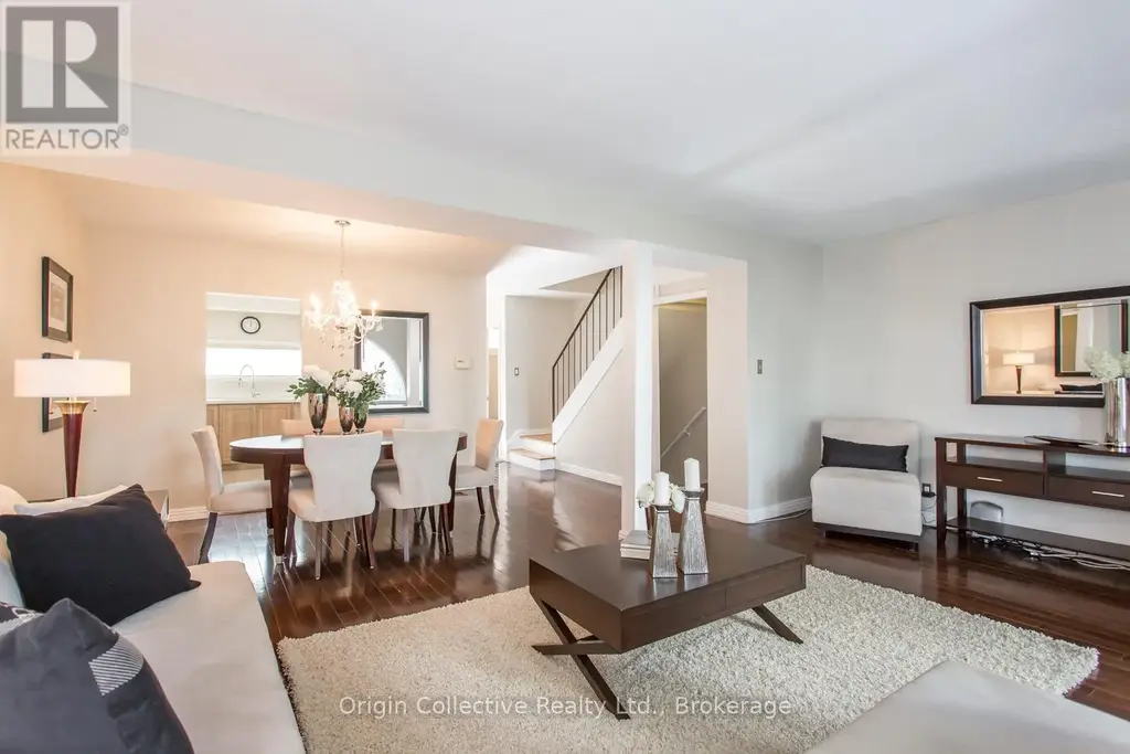 40 - 10 Esterbrooke Avenue, Toronto (Don Valley Village)