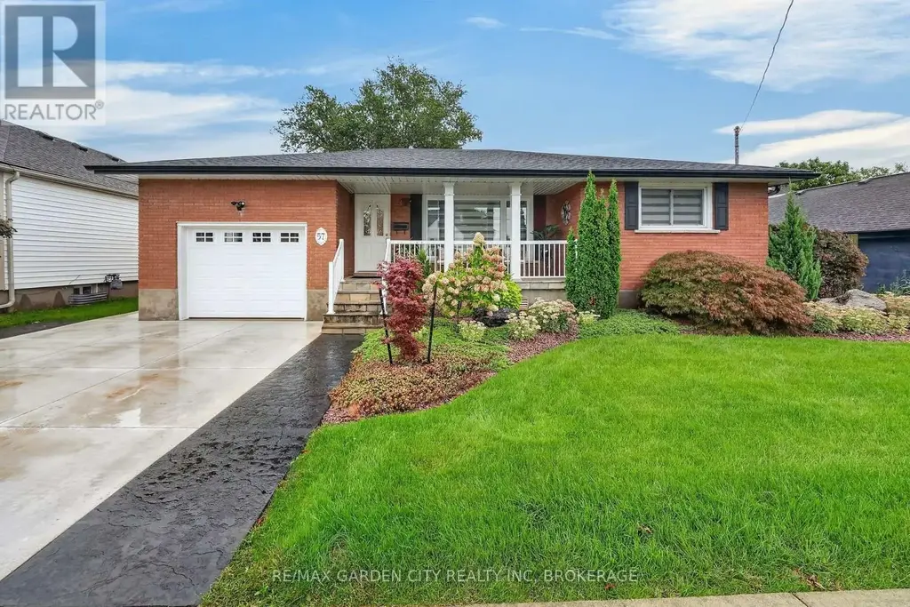 57 Elmwood Avenue, Welland (Broadway)