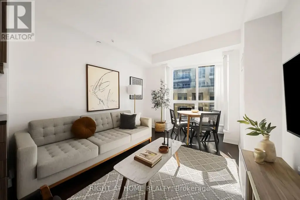 610 - 9201 Yonge Street, Richmond Hill (Langstaff)