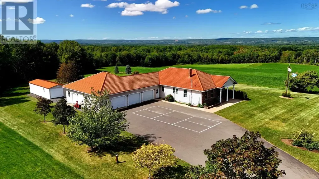 1153 Lockhart Mountain Road, Coldbrook