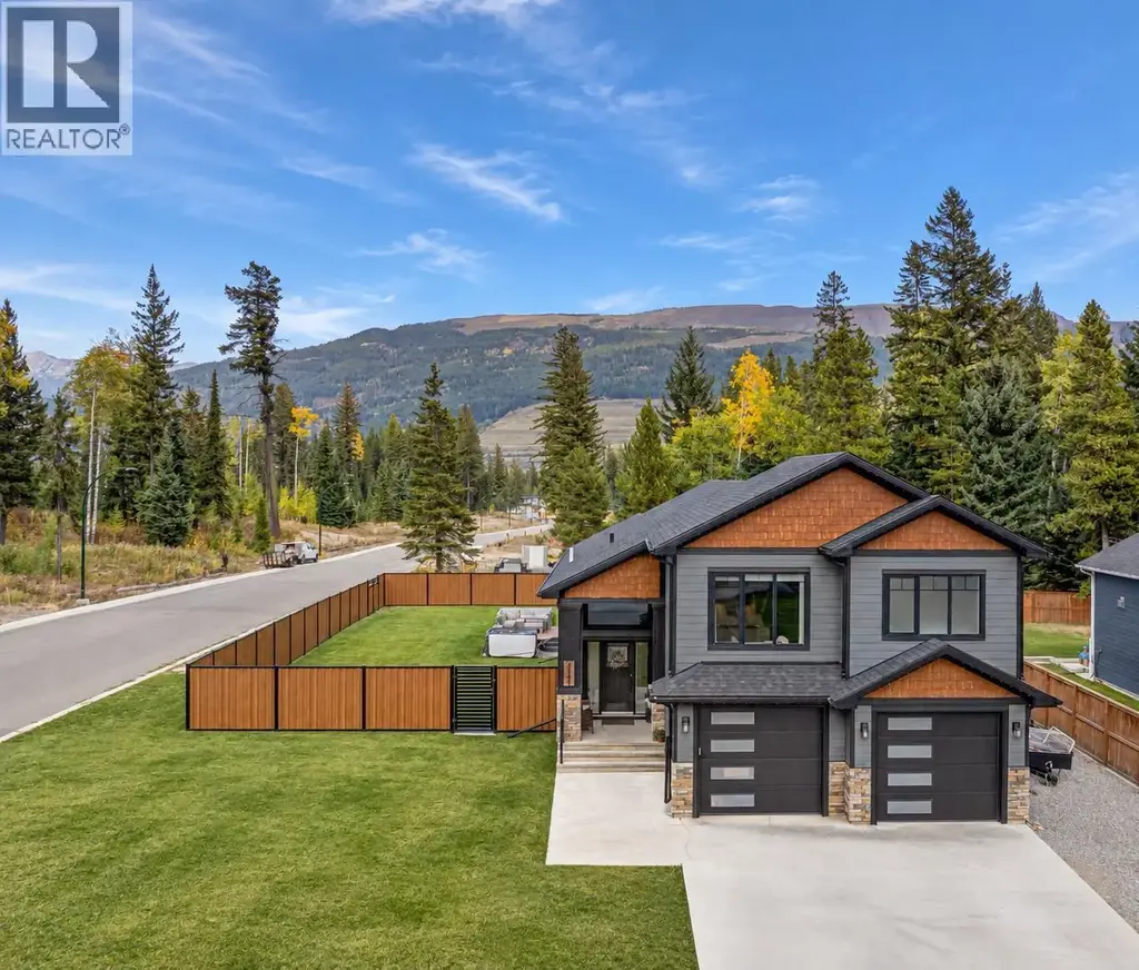 2141 Whiskey Jack Drive, Sparwood