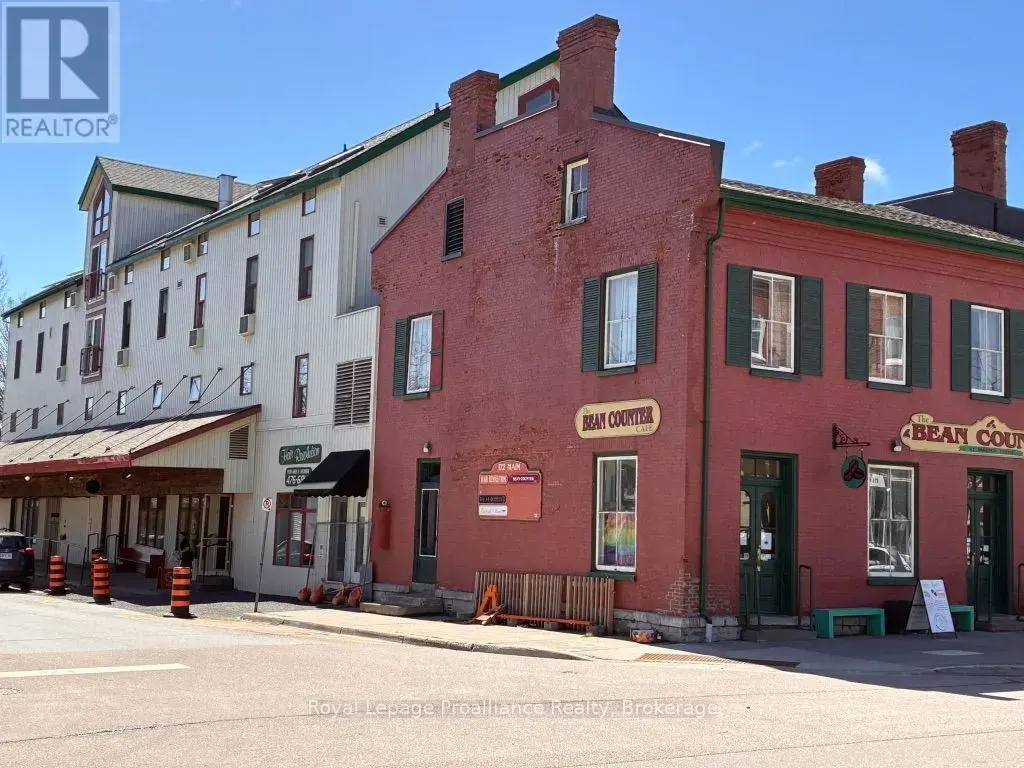 303 - 172 Main Street, Prince Edward County (Picton Ward)