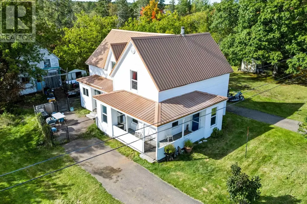 2599 Barronsfield Road, River Hebert
