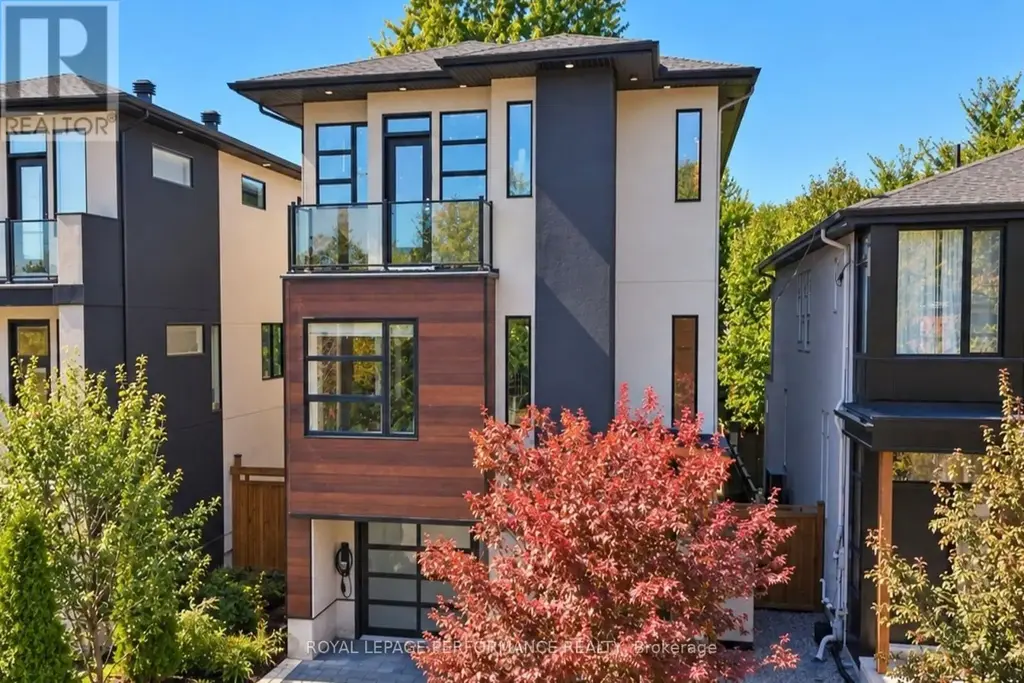 258 Carleton Avenue, Ottawa