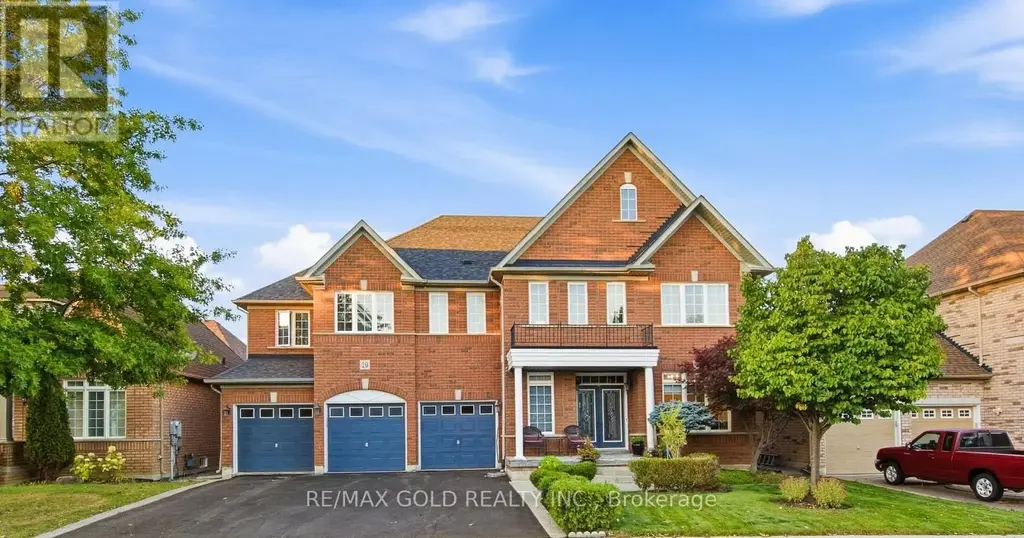 29 Blaketon Court, Brampton (Vales of Castlemore)