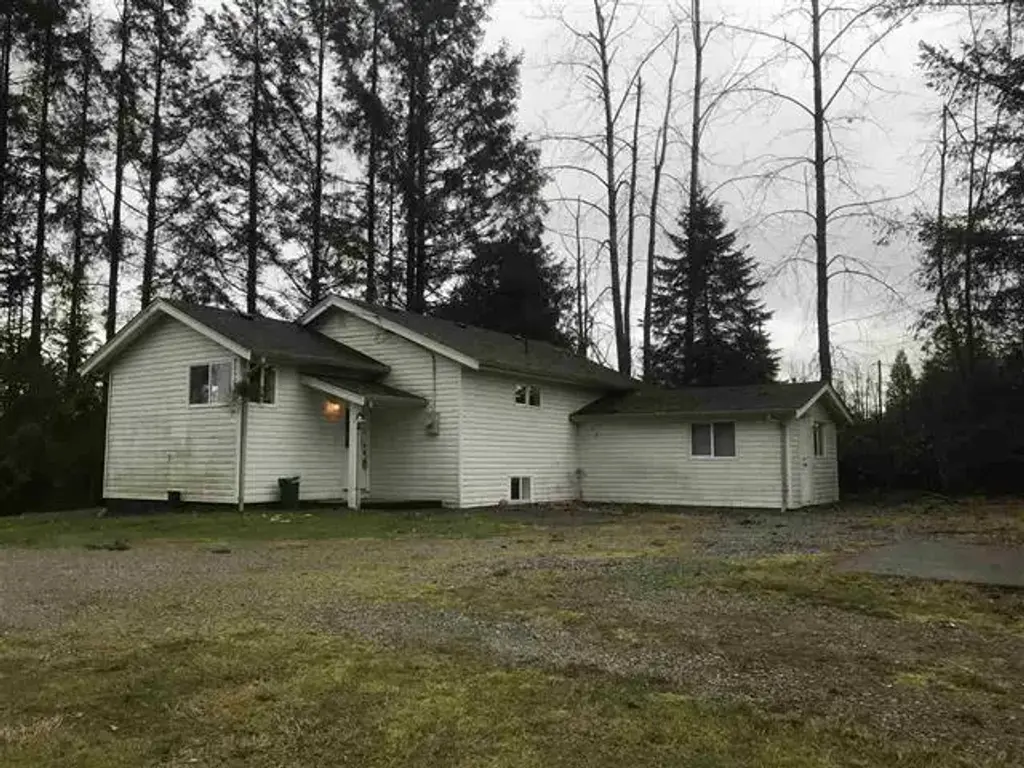 8667 Dewdney Trunk Road, Mission