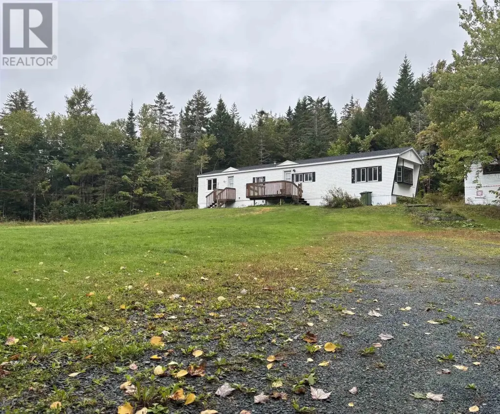 1126 Myra Road, Porters Lake