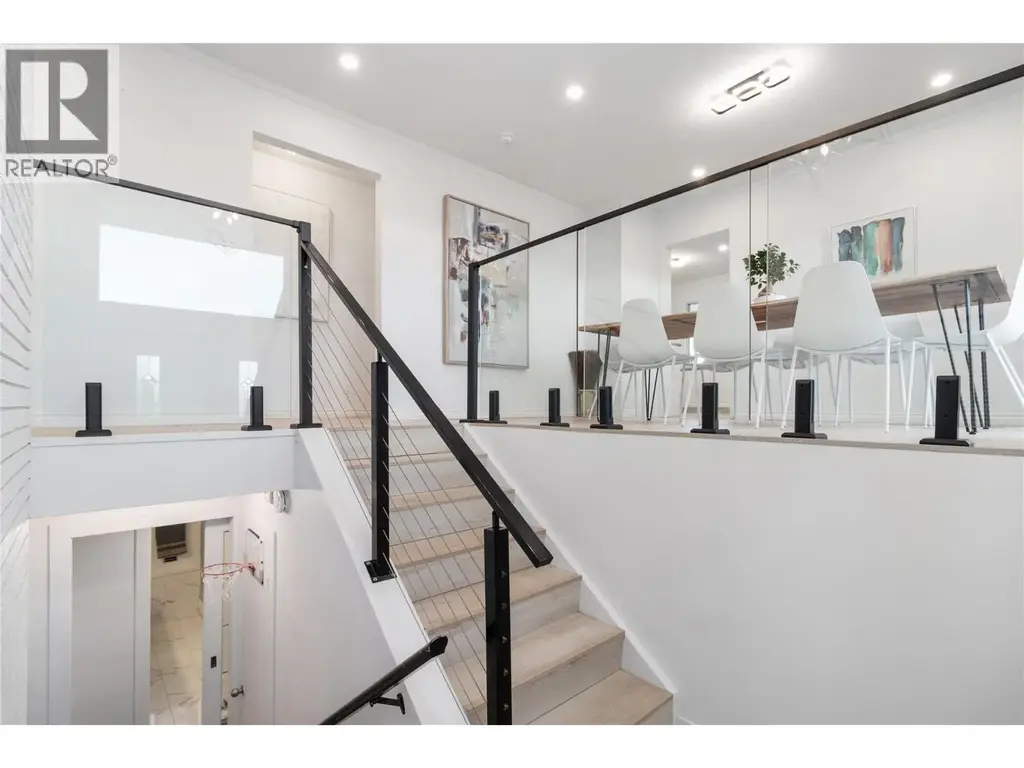 2618 Thacker Drive, West Kelowna
