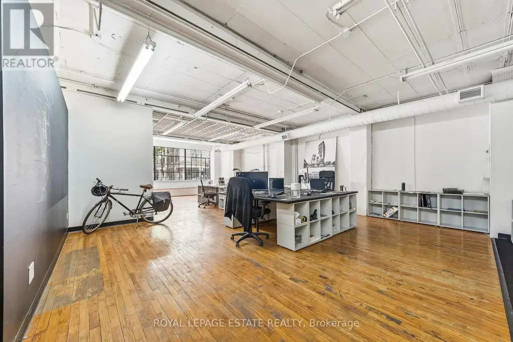 111 Jarvis Street, Toronto (Moss Park)