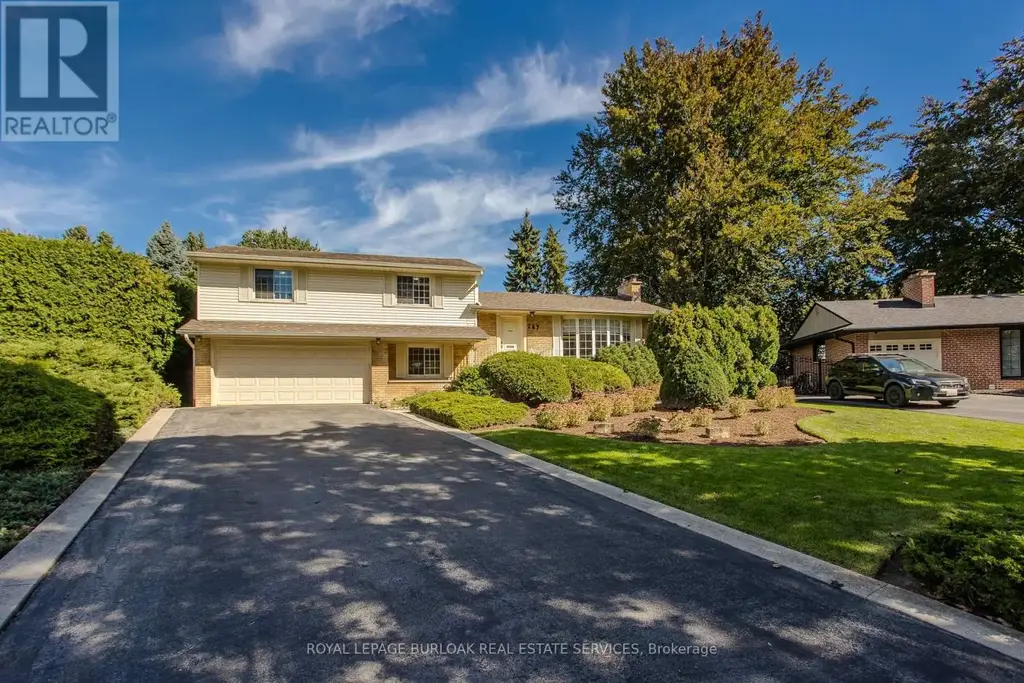 247 Walden Drive, Burlington (Roseland)