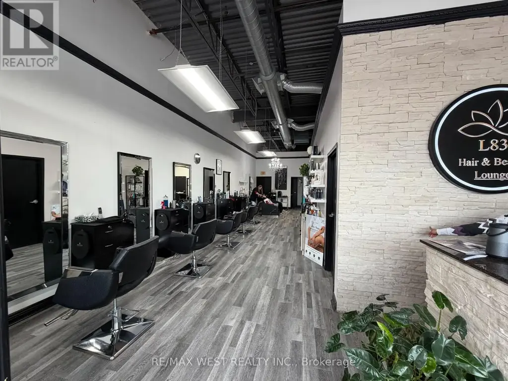 6 - 8707 Dufferin Street, Vaughan (Patterson)
